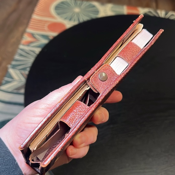 Vintage tooled leather playing card holder bridge and gin rummy score pad - Picture 2 of 11